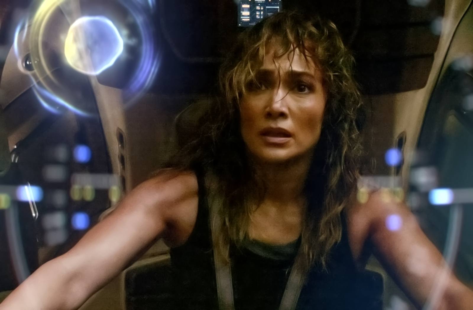 Jennifer Lopez es Atlas Sheperd en Atlas, la nueva película de Netflix